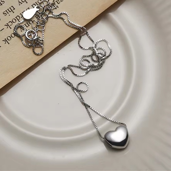 ◾️925 Sterling Silver Heart Pendant Necklace - Picture 10 of 11